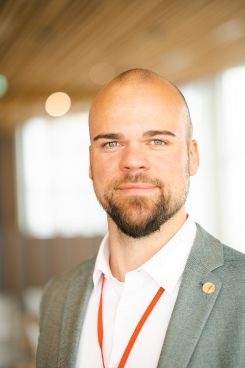 Porträt Bastian Günther